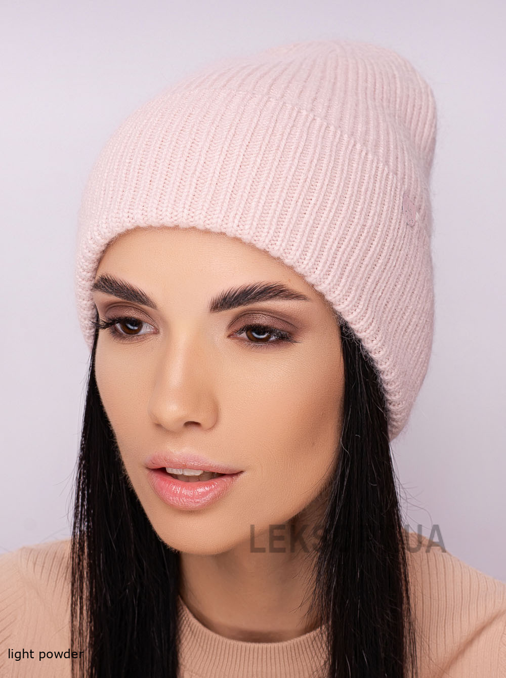 Women's cap Nastriy