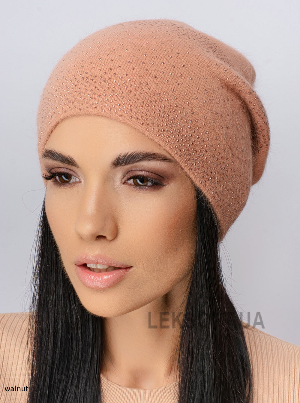 Women's cap Suzir'ya