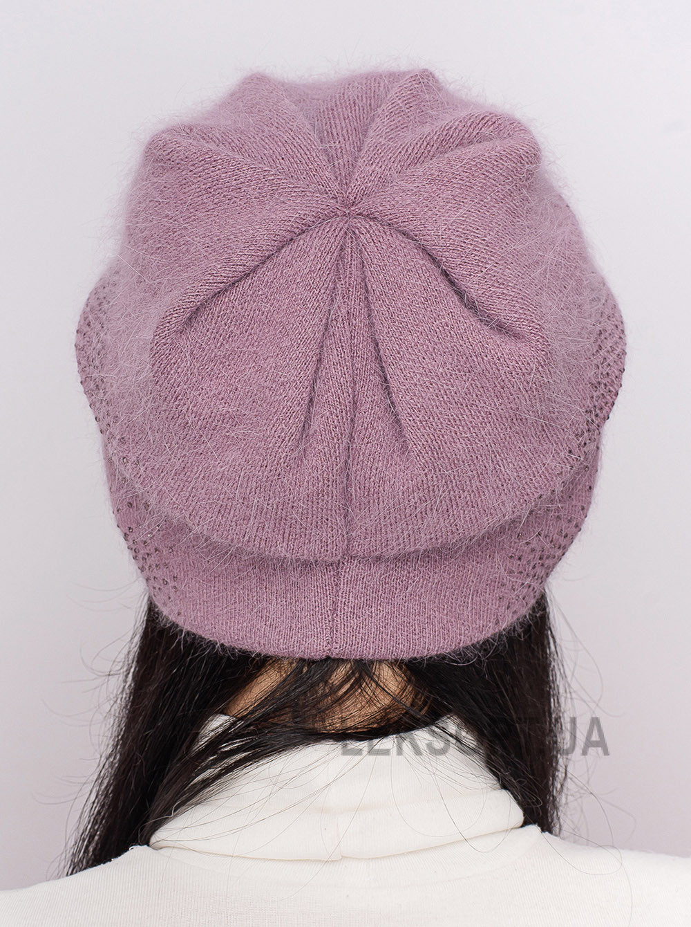 Women's cap Suzir'ya
