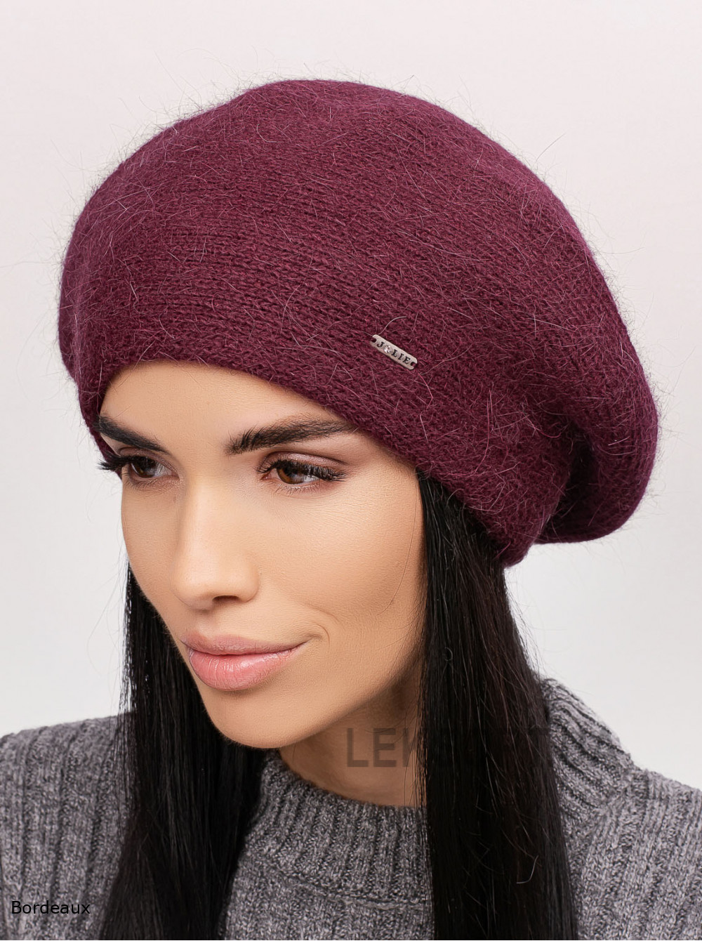 Women's beret Sil'viya