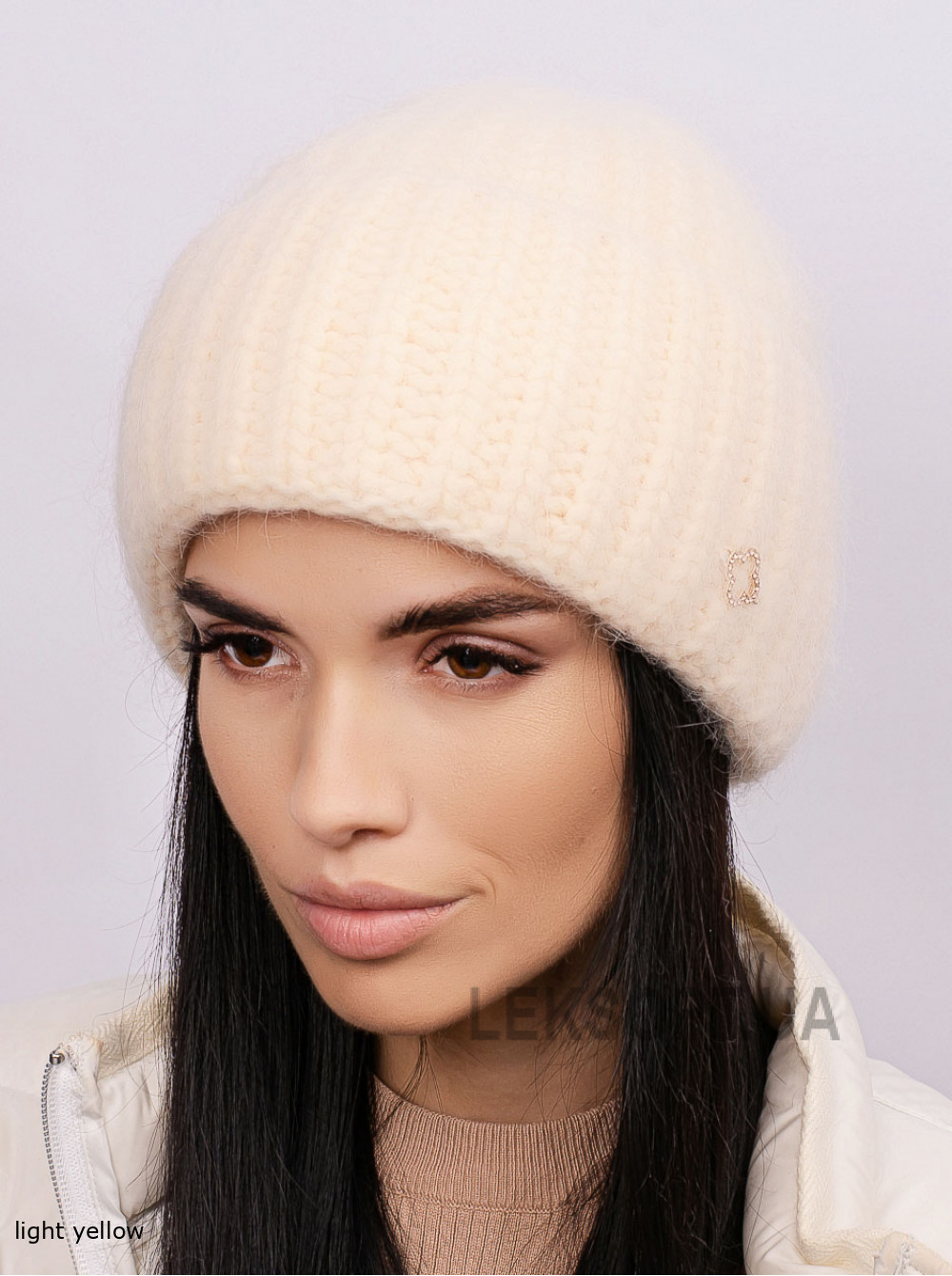 Women's hat Troyanda