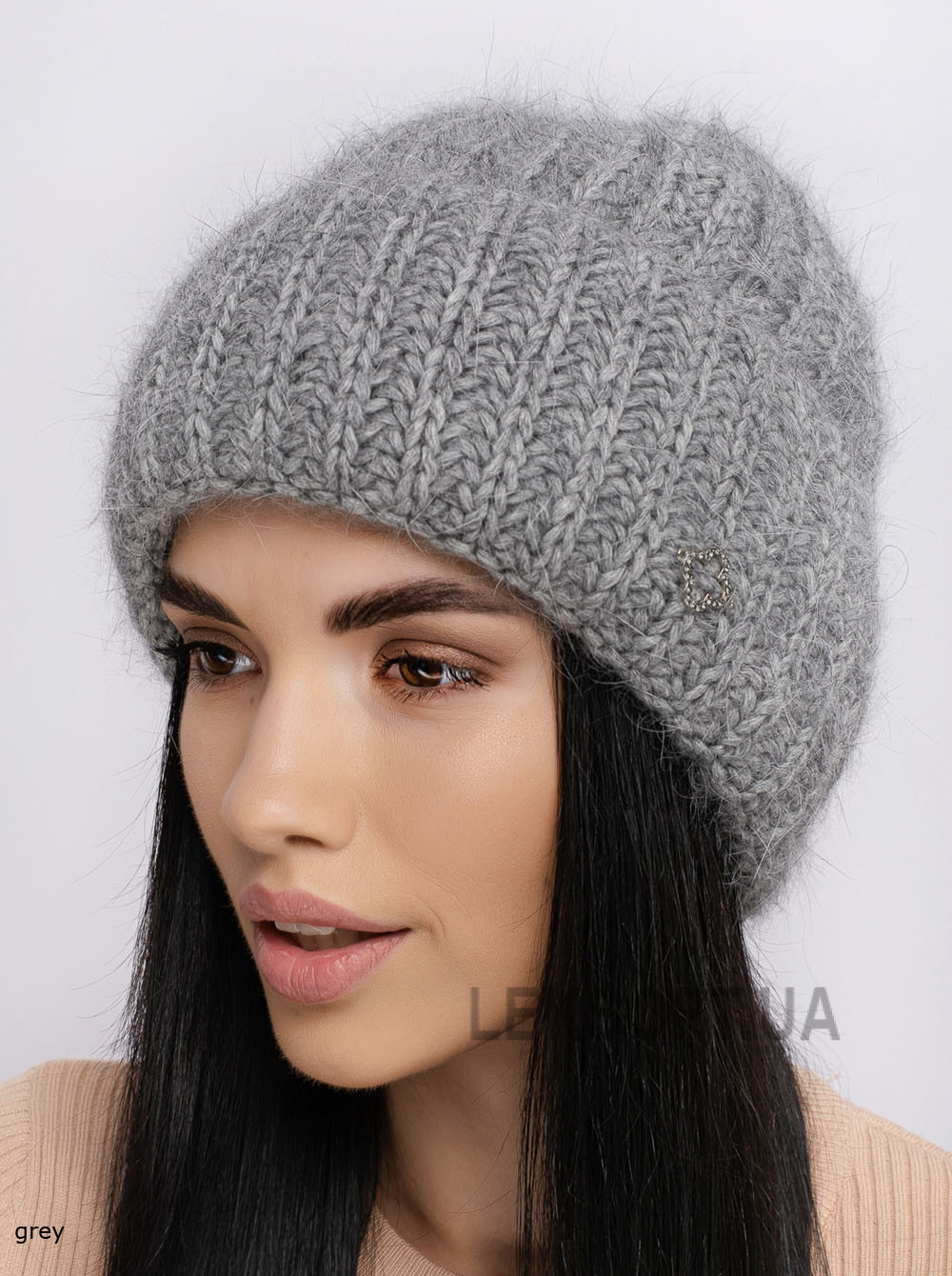 Women's hat Troyanda