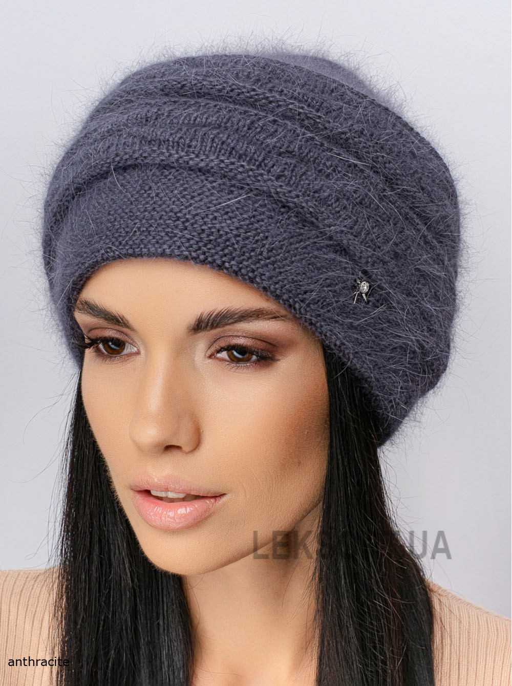 Women's hat Hvilya