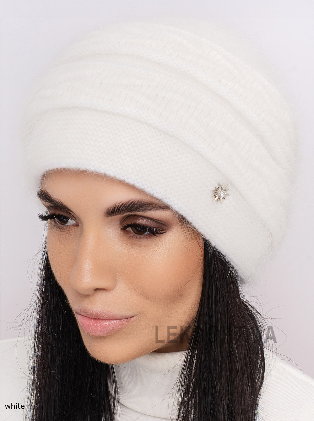 Women's hat Hvilya