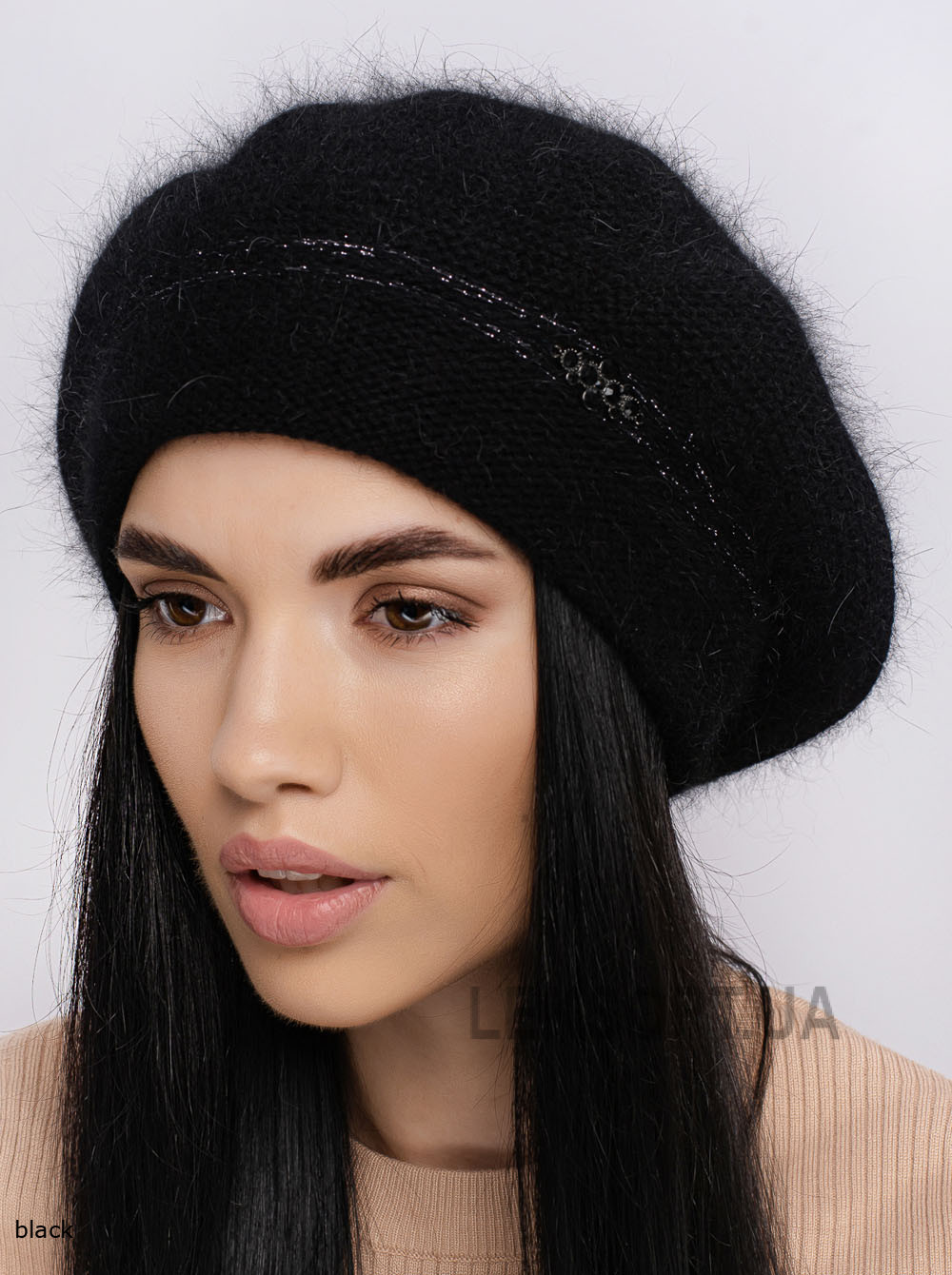 Women's beret Charivnicya