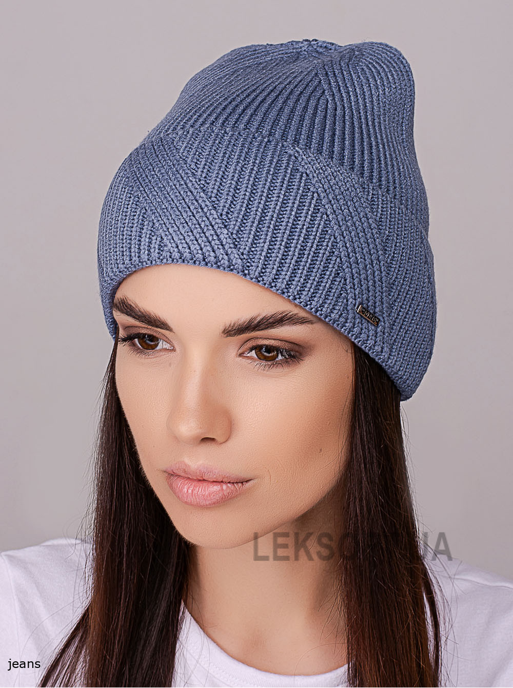 Women's cap with a turn-up Idiliya