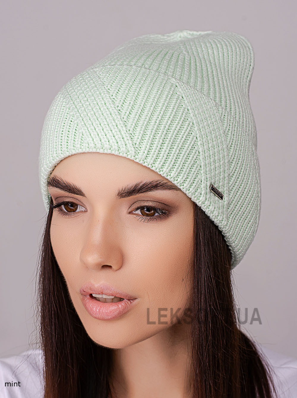 Women's cap with a turn-up Idiliya
