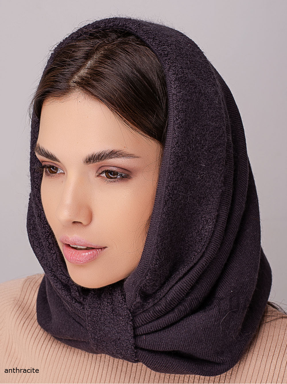 Women's bonnet Iris