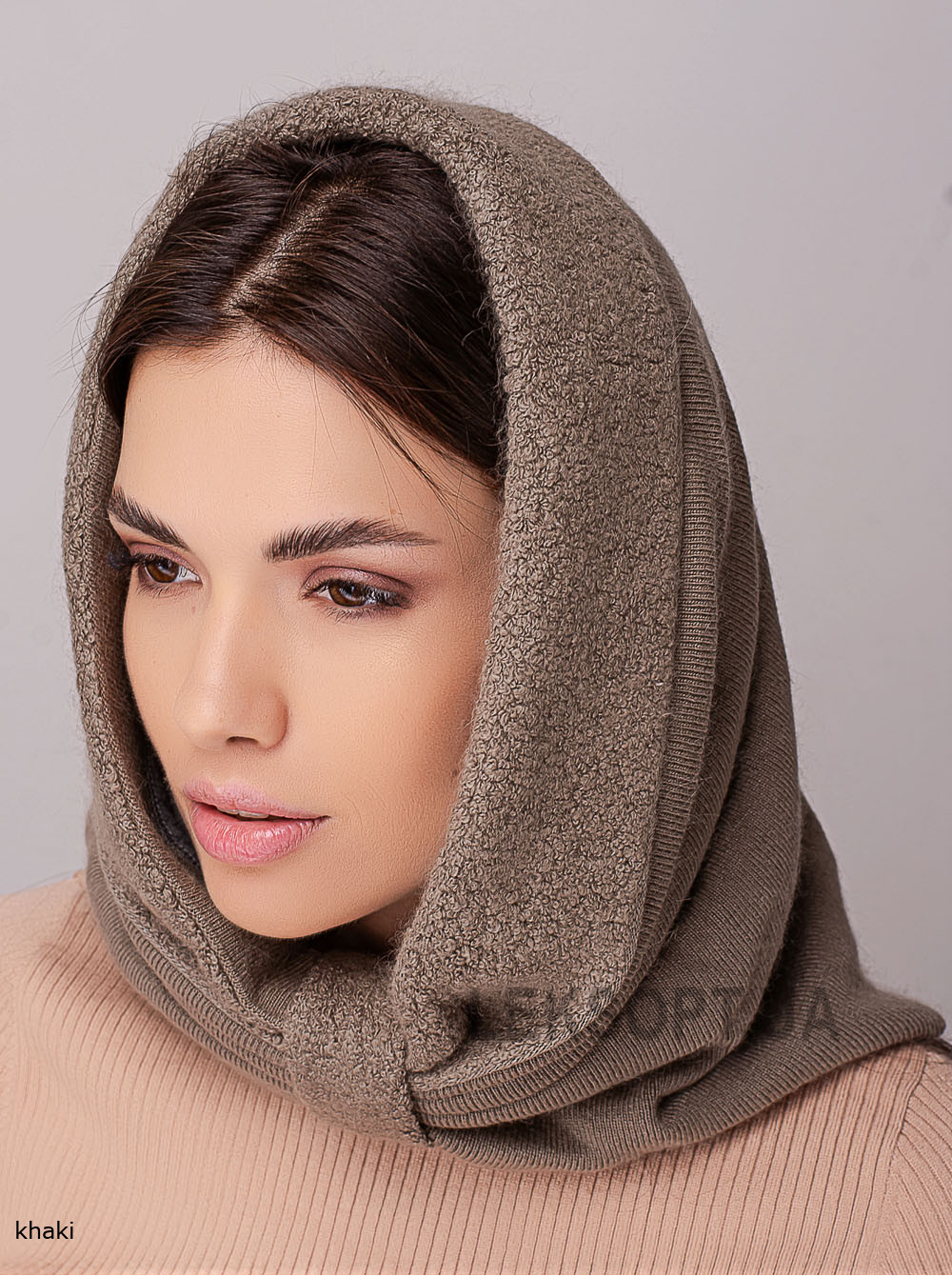 Women's bonnet Iris