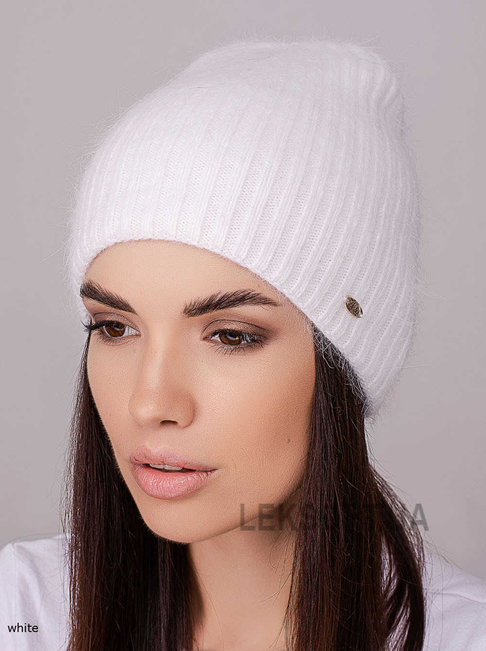 Women's cap Arkadiya
