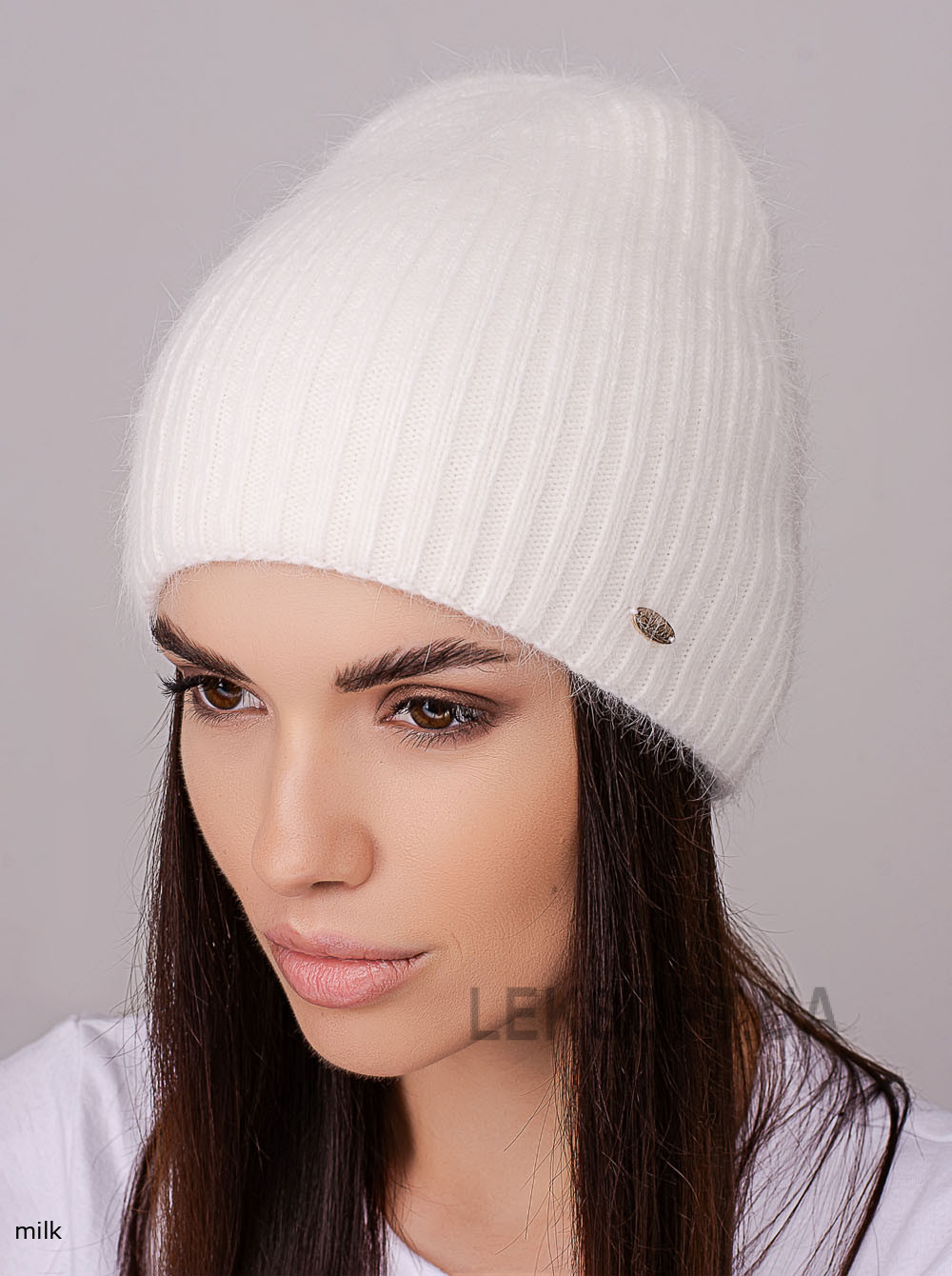 Women's cap Arkadiya
