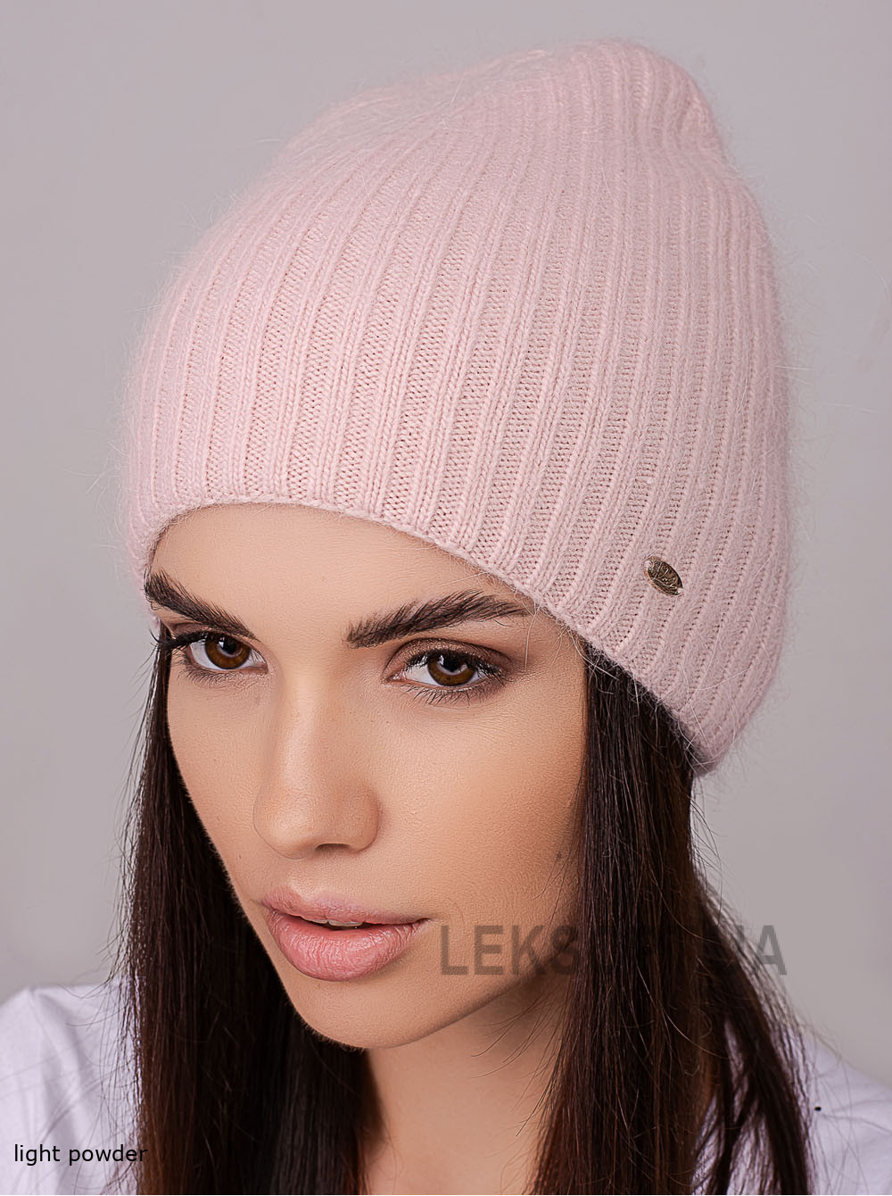 Women's cap Arkadiya
