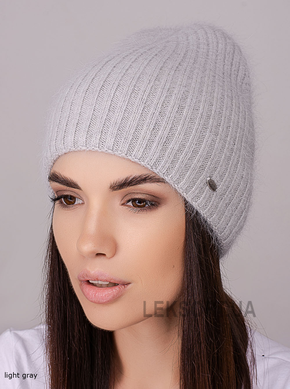 Women's cap Arkadiya