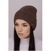 Women's hat with a "Bugatti" lapel