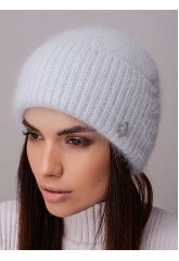 Women's hat with a "Bukovina" lapel