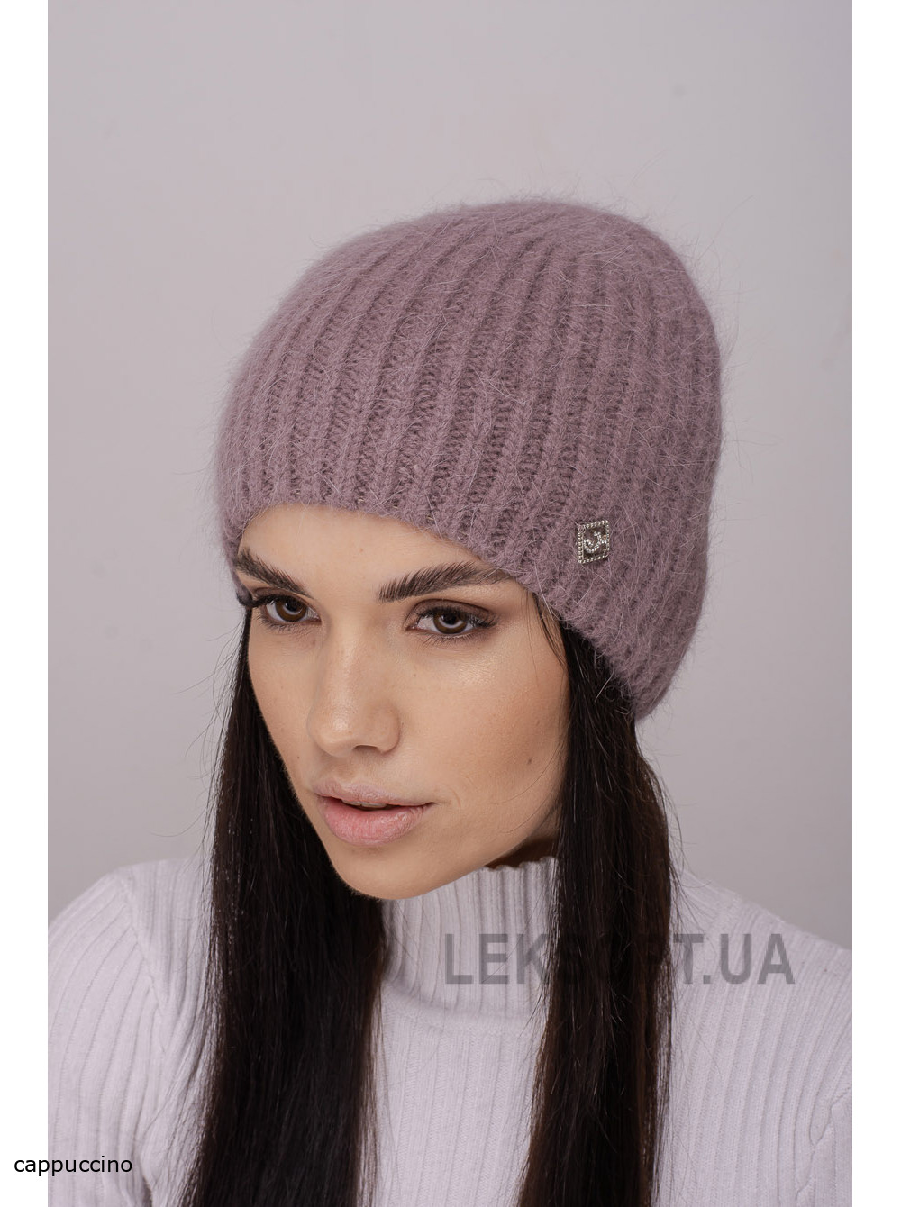 Women's cap Dzhuliya