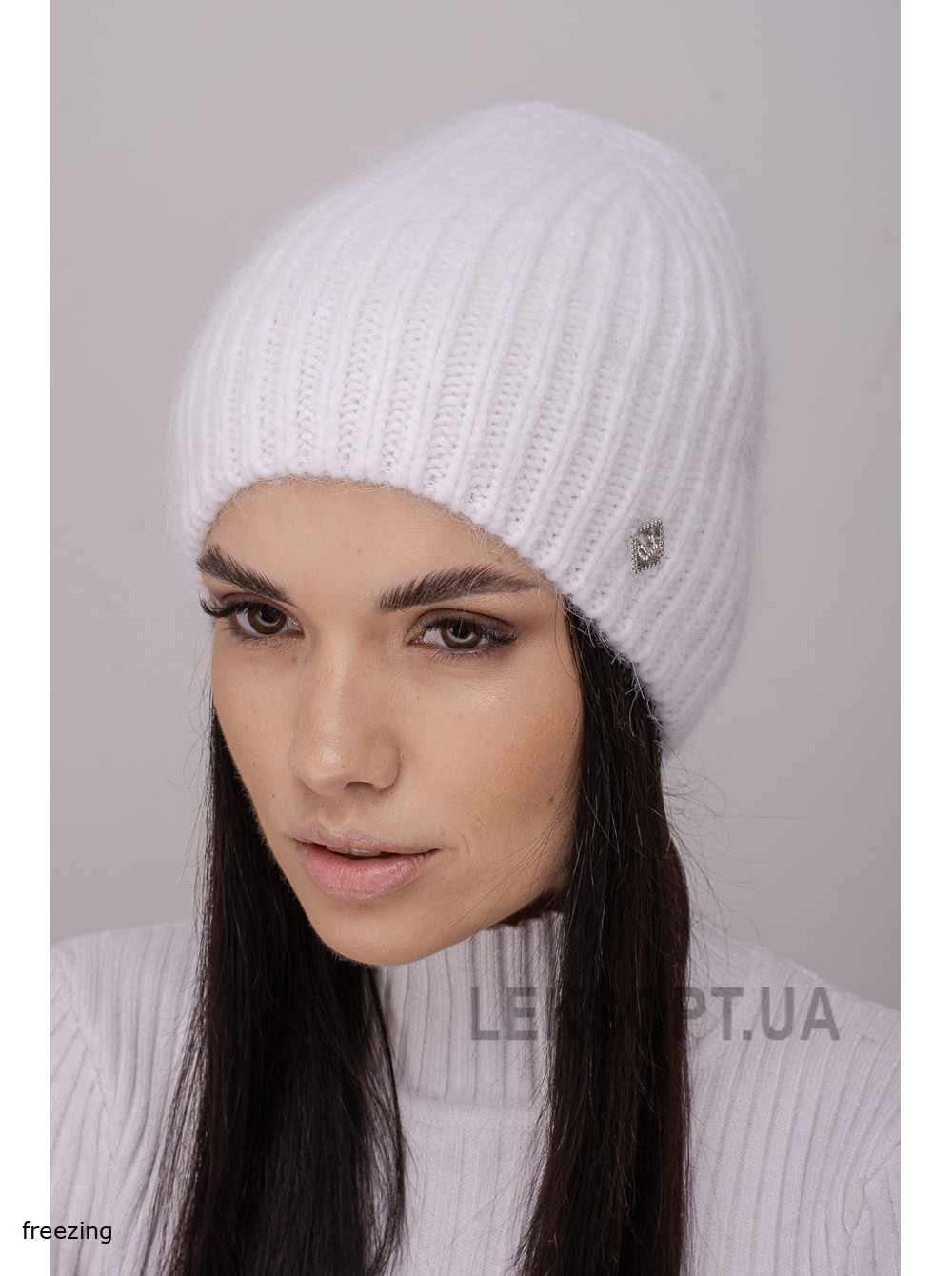 Women's cap Dzhuliya