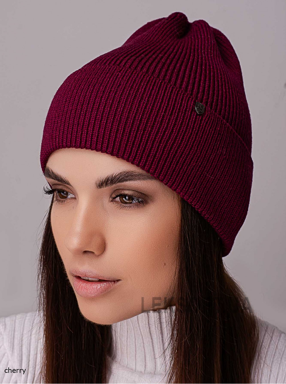 Women's cap Dyuna