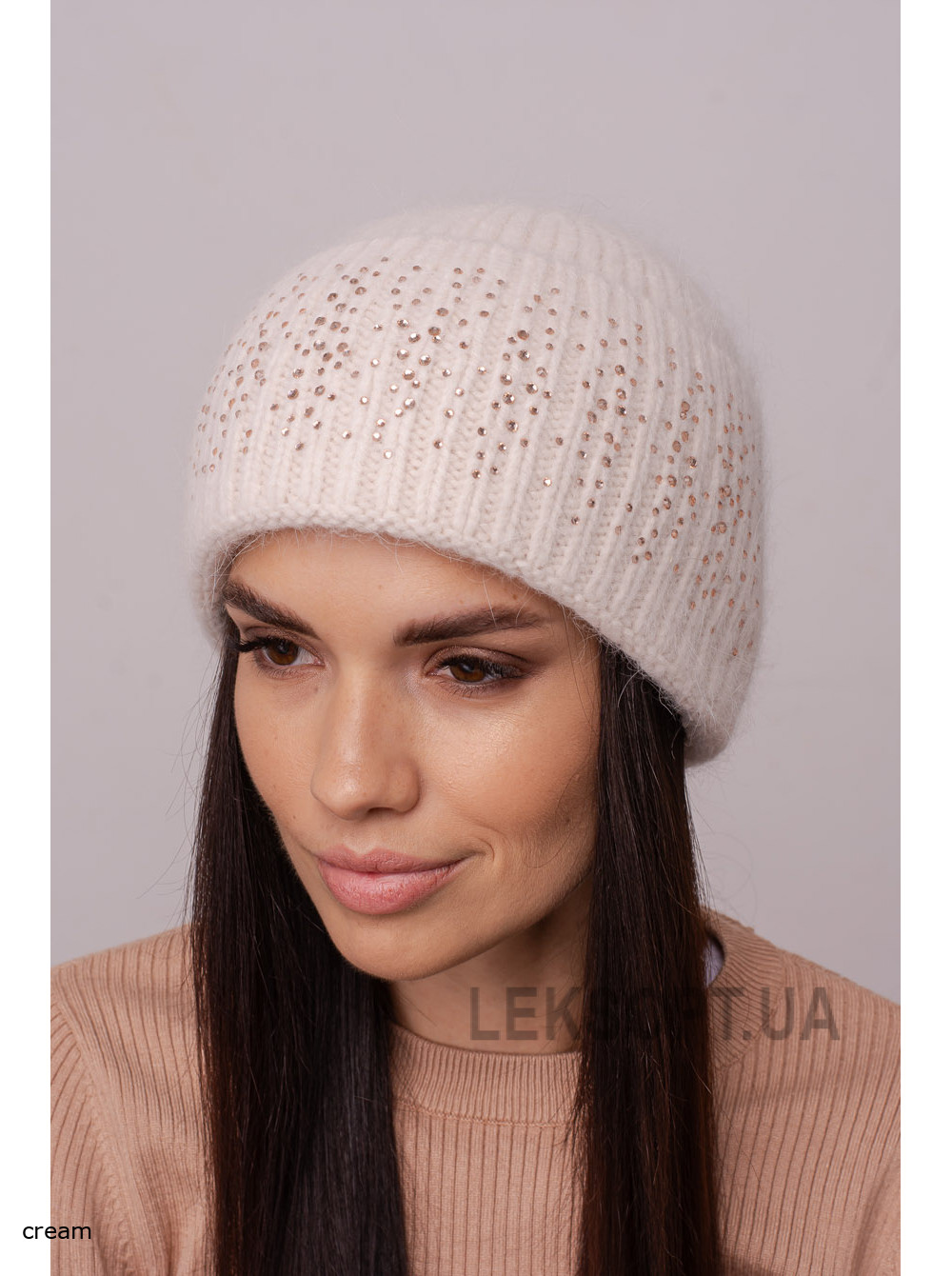 Women's hat with a Diamant lapel