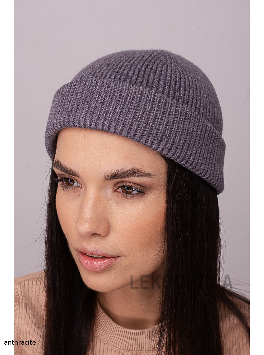 Women's cap with a turn-up Everest