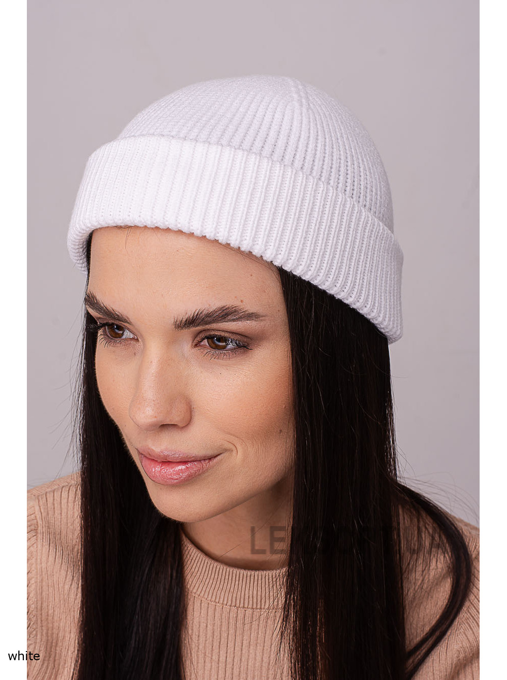 Women's cap with a turn-up Everest