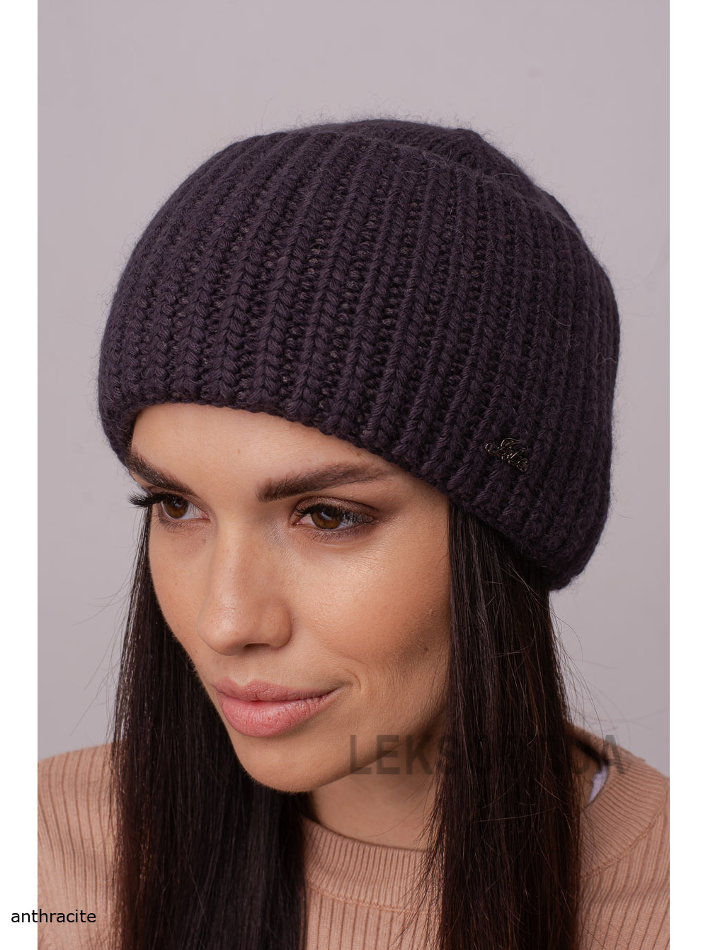Women's hat with a lapel Zhasmin