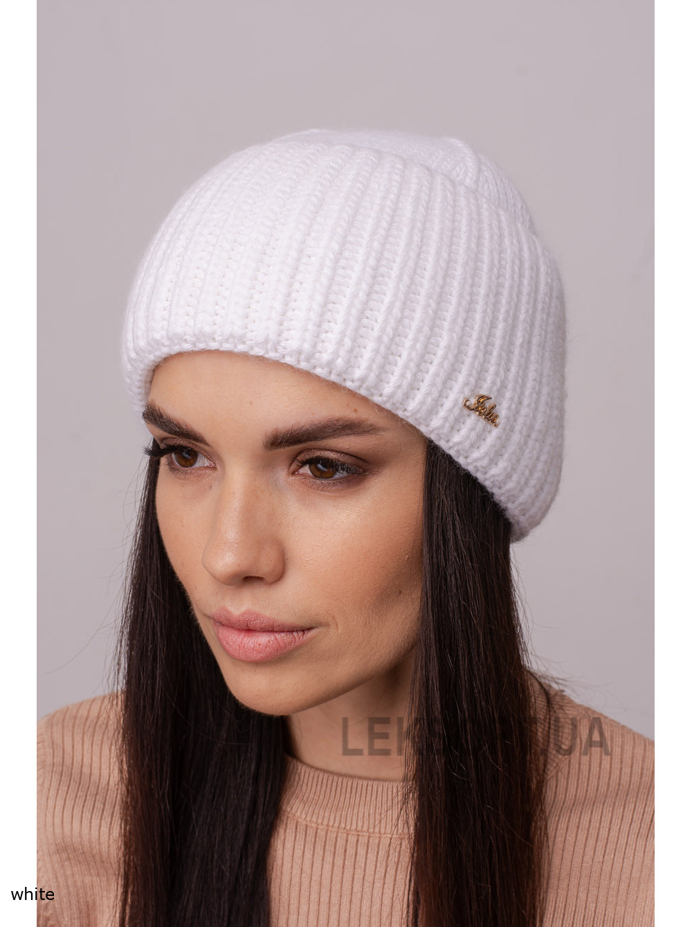 Women's hat with a lapel Zhasmin