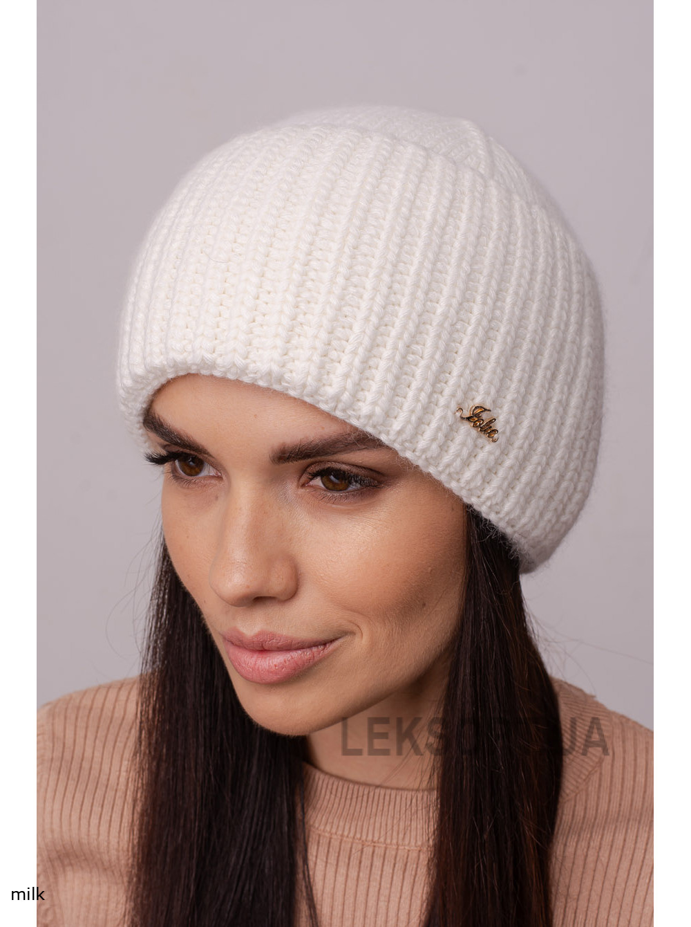 Women's hat with a lapel Zhasmin
