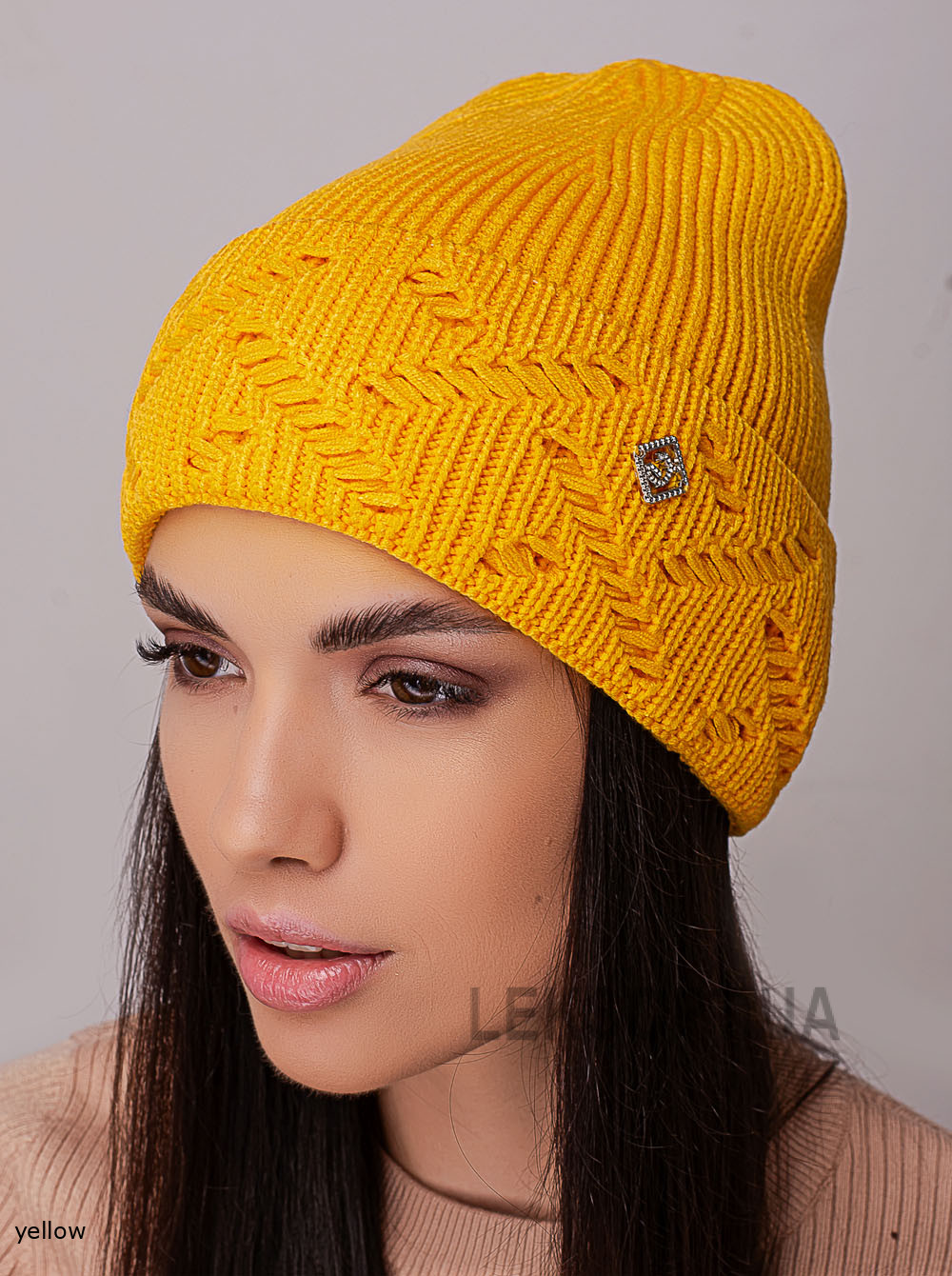 Women's cap with a turn-up Kapri