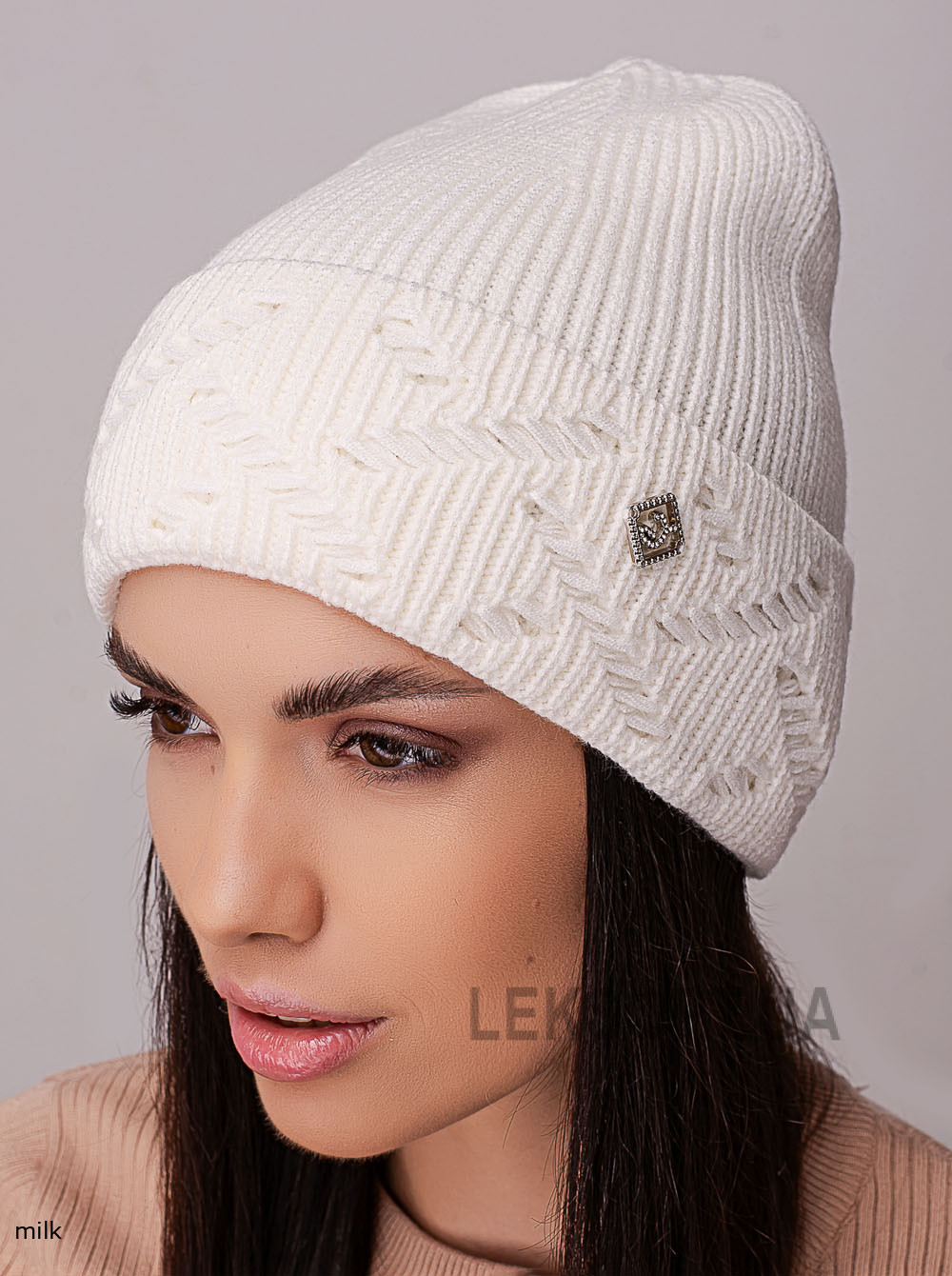 Women's cap with a turn-up Kapri
