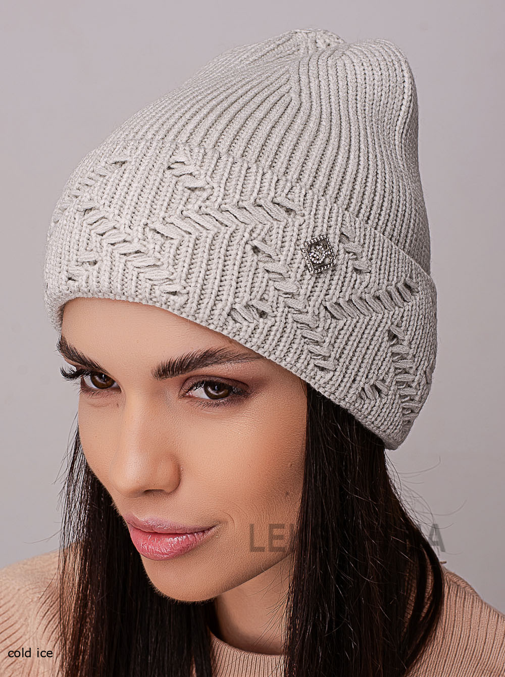 Women's cap with a turn-up Kapri