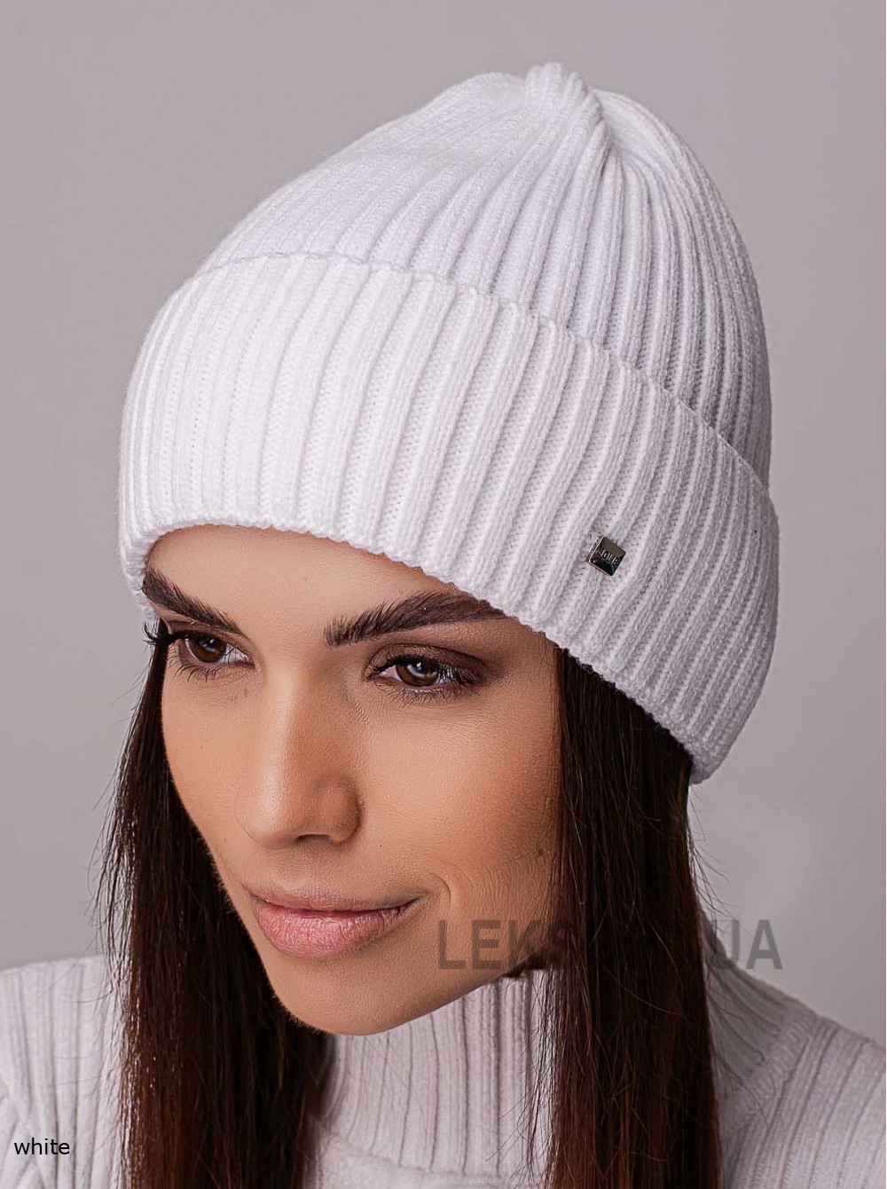Women's cap Kovel'