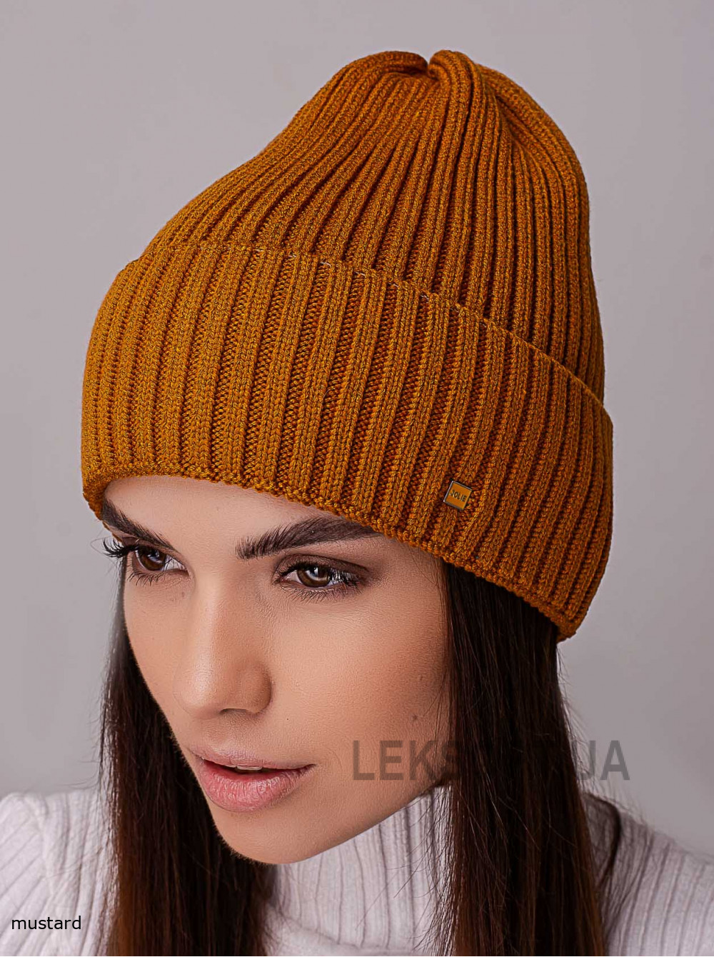 Women's cap Kovel'