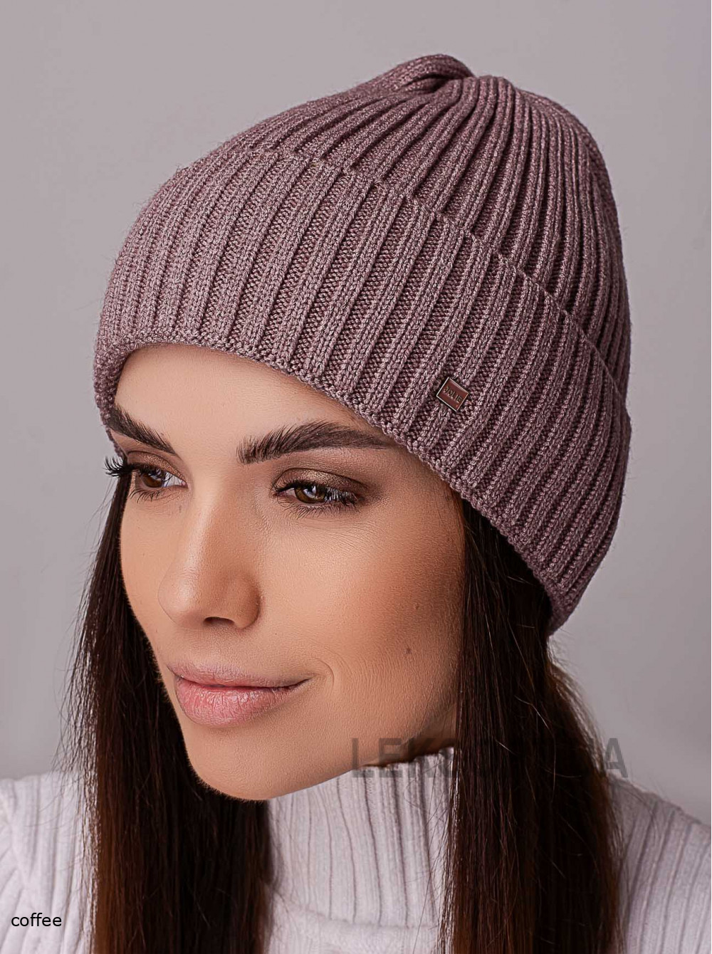Women's cap Kovel'