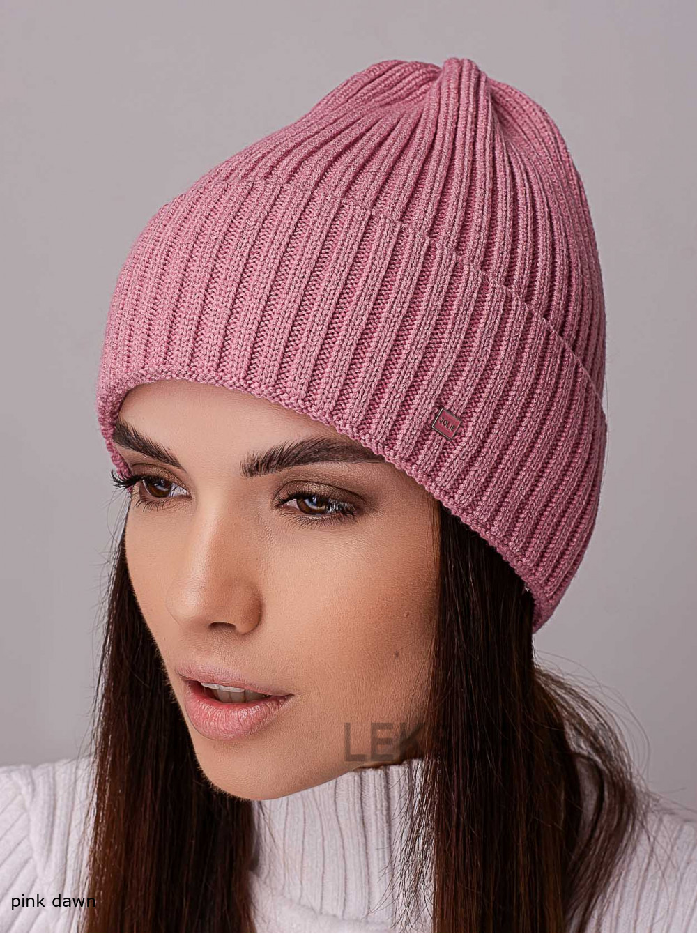 Women's cap Kovel'