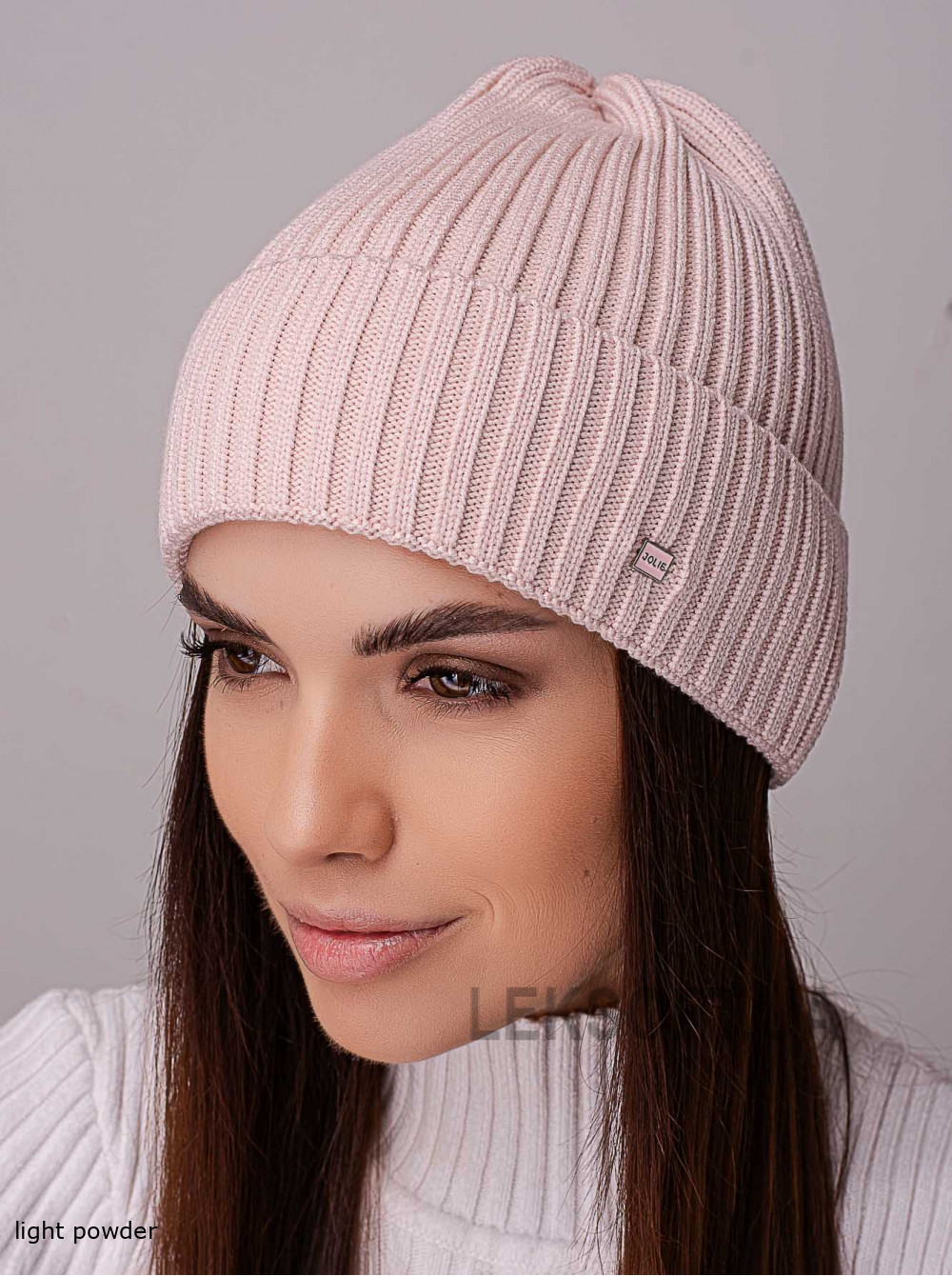 Women's cap Kovel'