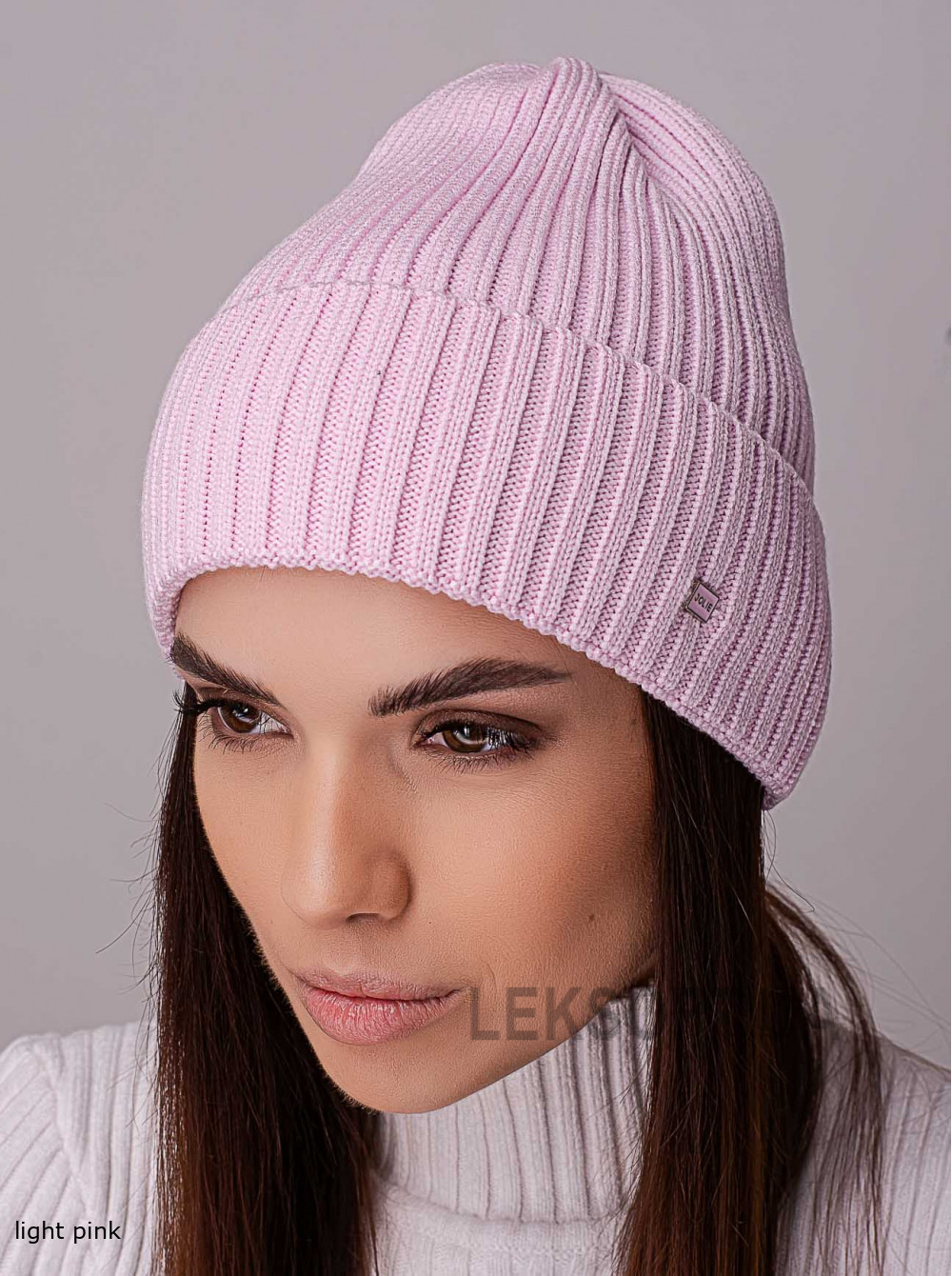 Women's cap Kovel'