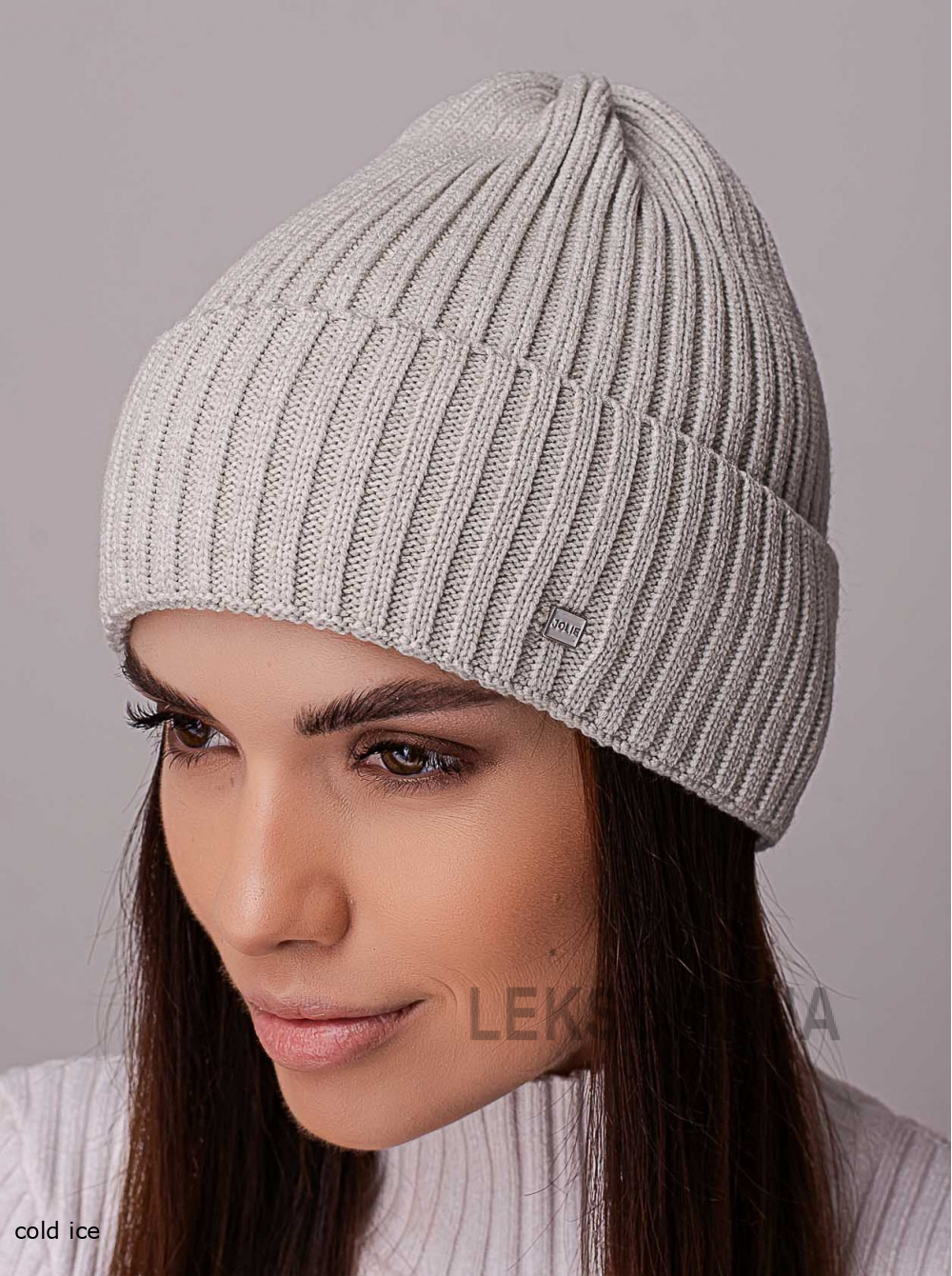 Women's cap Kovel'