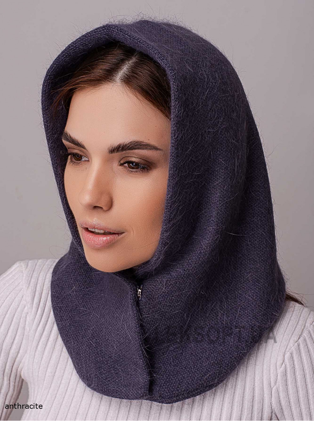 Women's bonnet Koroleva