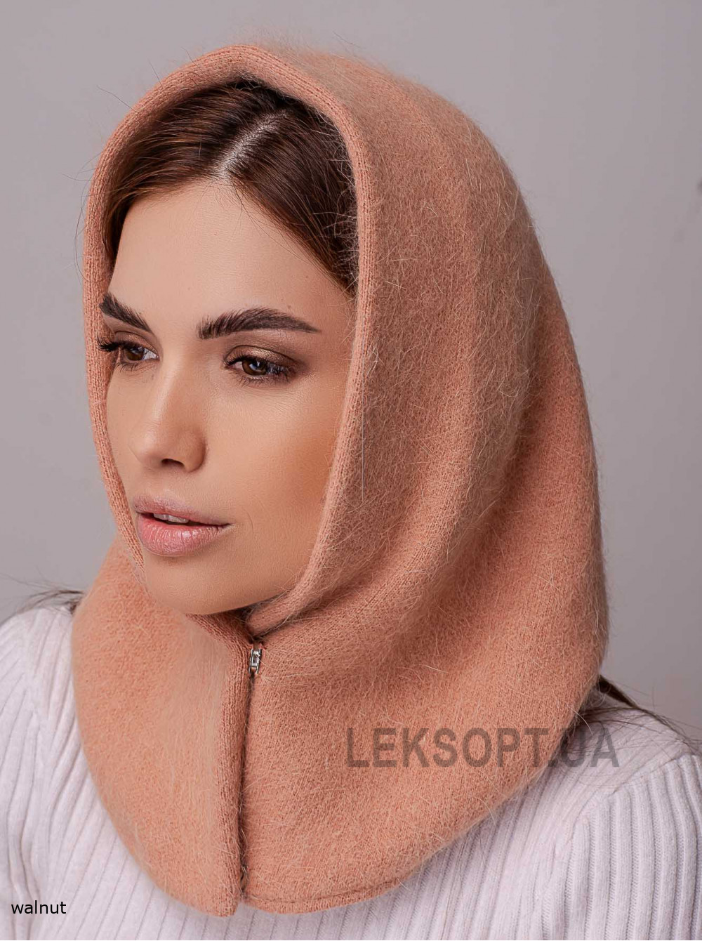 Women's bonnet Koroleva