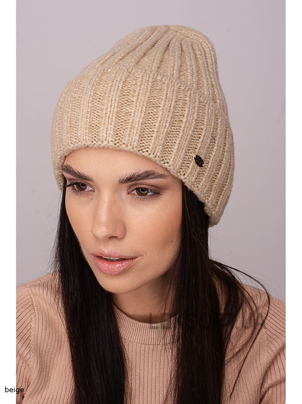 Women's cap with a turn-up Kupava