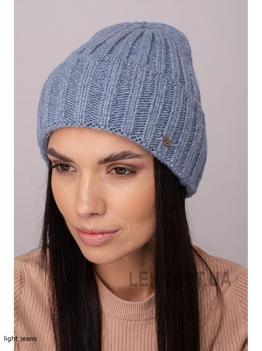 Women's cap with a turn-up Kupava