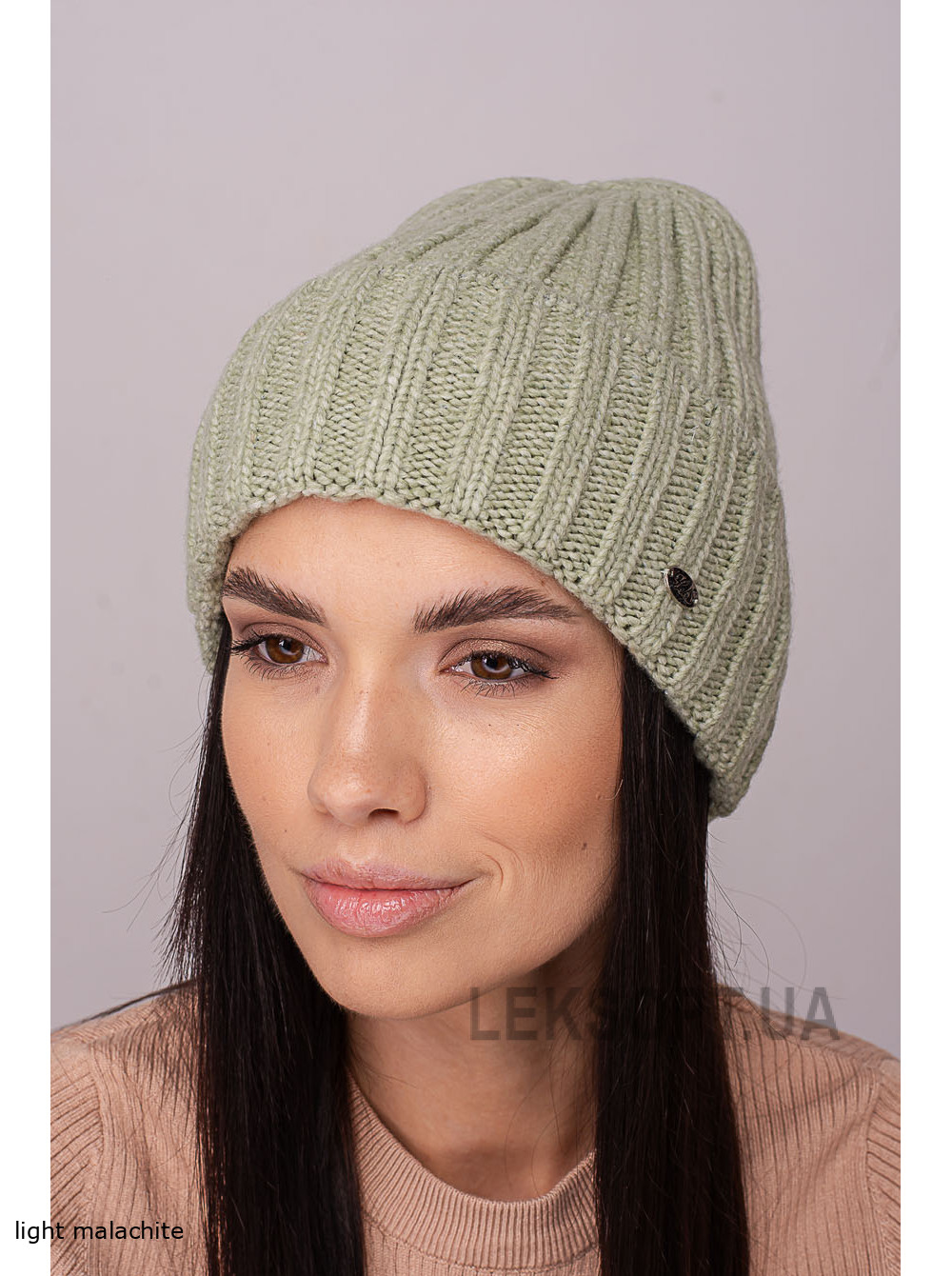 Women's cap with a turn-up Kupava