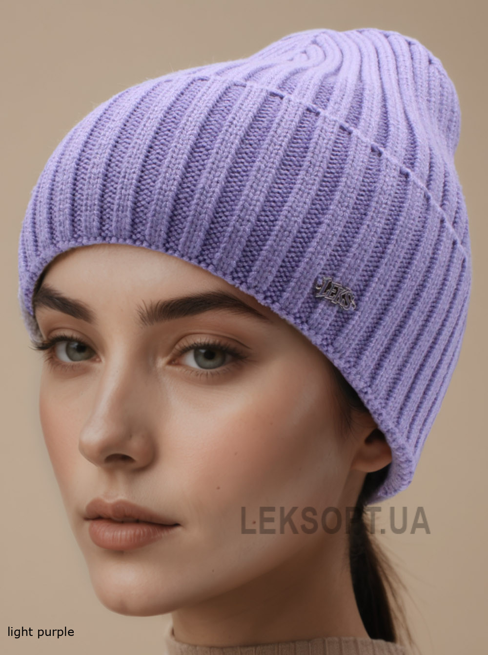 Women's cap with a lapel Mango