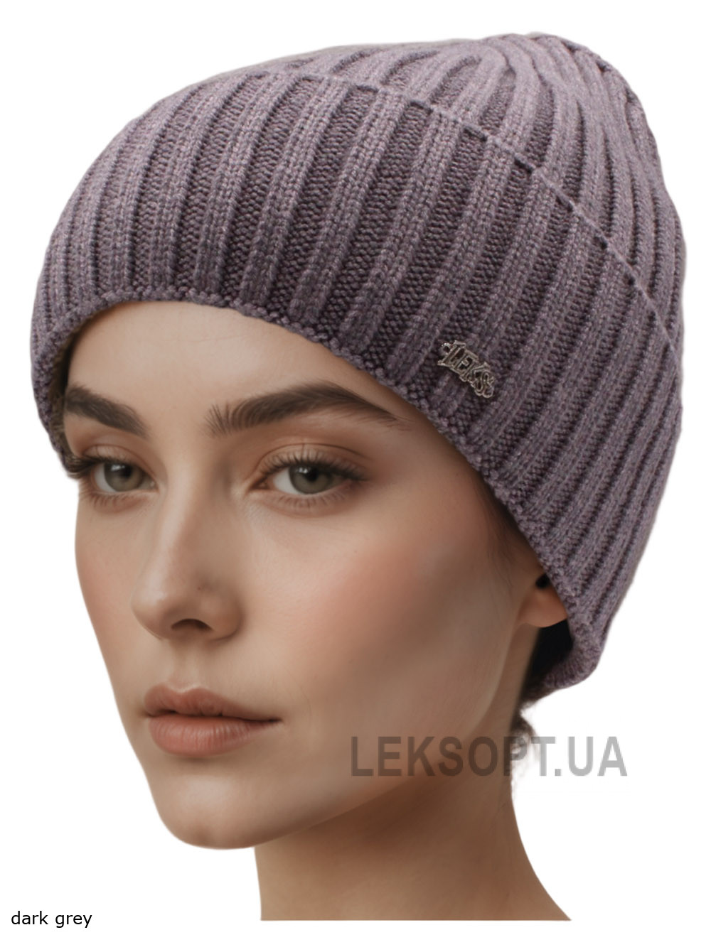 Women's cap with a lapel Mango