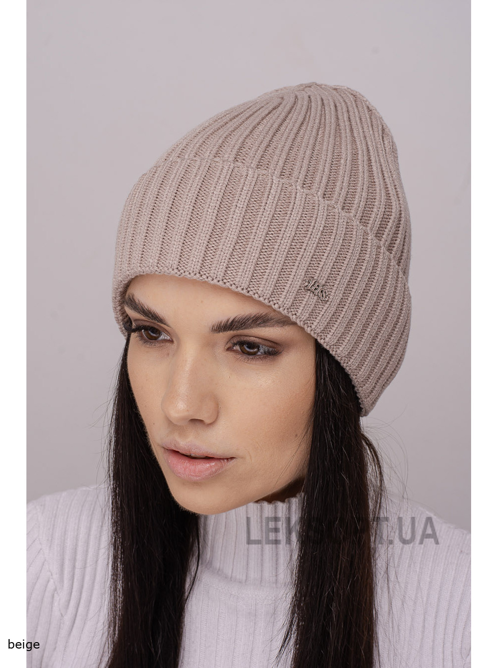 Women's cap with a lapel Mango