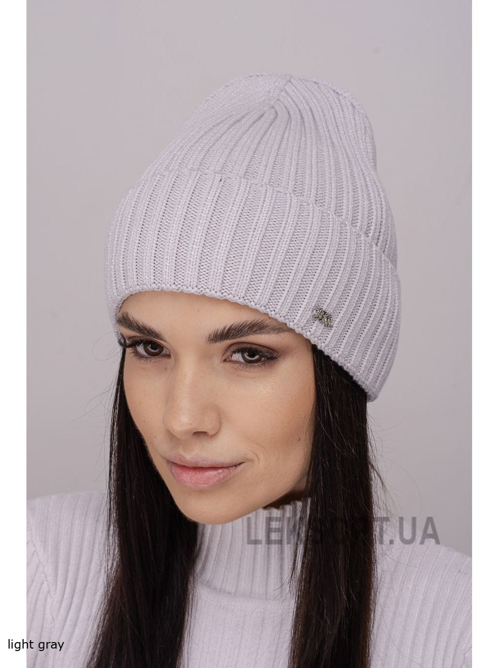 Women's cap with a lapel Mango