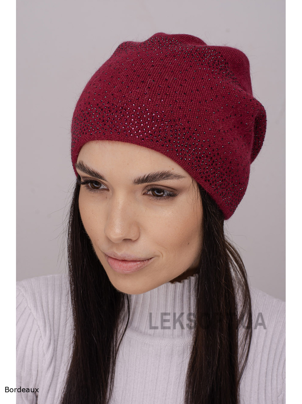 Women's cap Suzir'ya