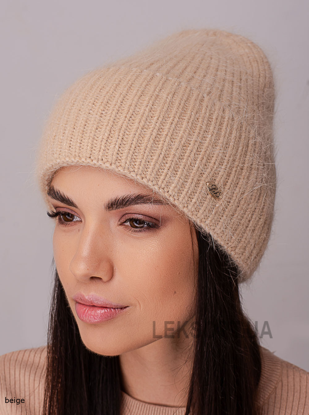 Women's cap Tryufel'