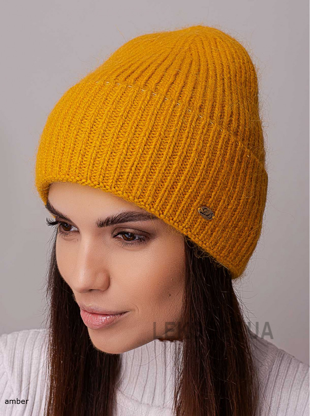 Women's cap Tryufel'